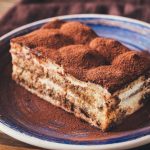 Dva slavna recepta za tiramisu: klasični in “leni”, če so